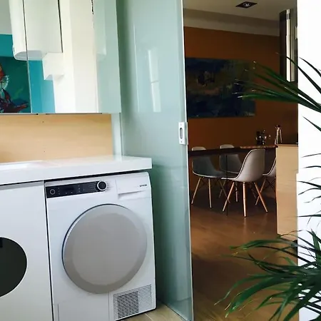 Metelkova Apartment *